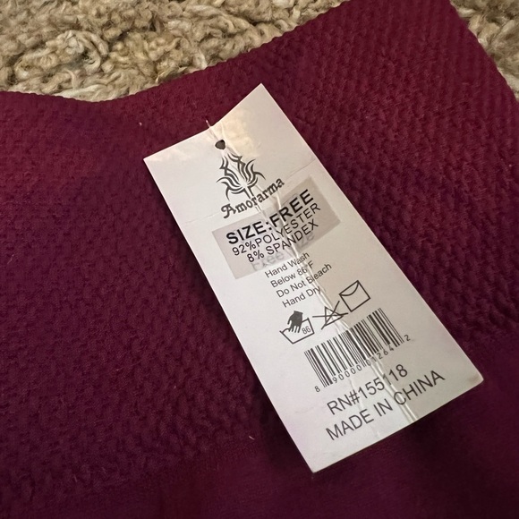 NWT Amorarma burgundy stretchy leggings - Picture 3 of 5